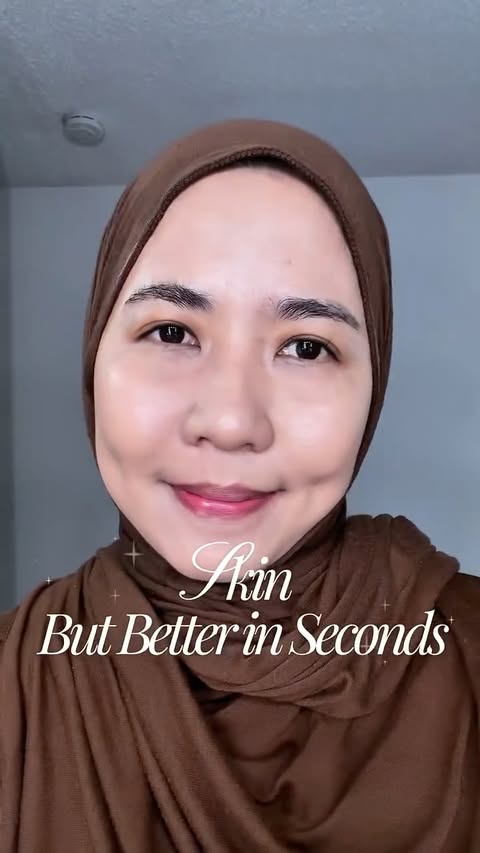 Instagram post by @ra_sha85 for bareMinerals. Caption reads: [...] looks like your real skin.....