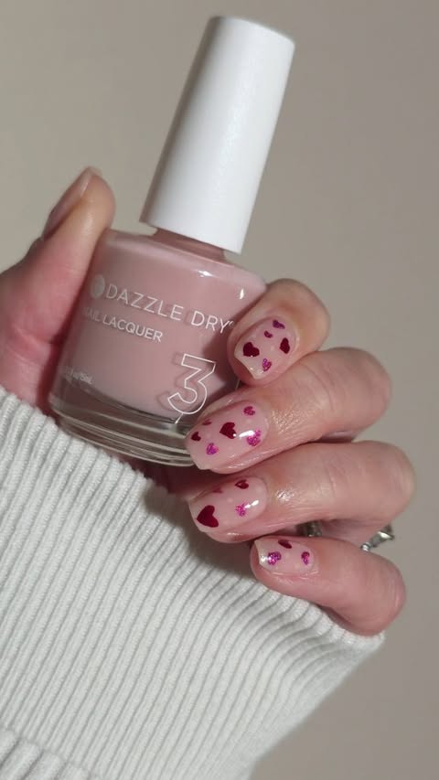 Instagram post by @rilizzles_nails for Dazzle Dry. Caption reads: [...] nail polish Quick dry nail polish Dazzle Dry....