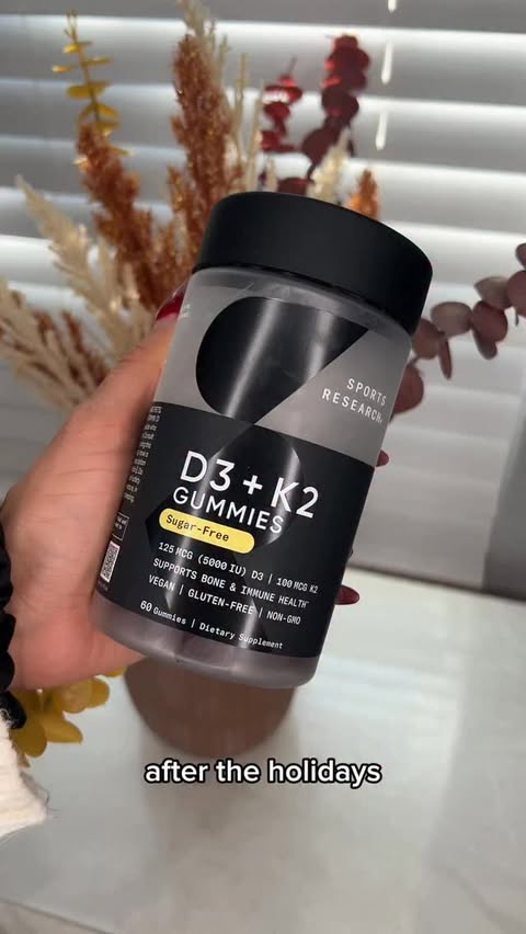 Instagram post by @joannasmakeuppp for Sports Research. Caption reads: [...] Gummies are part of my routine now.....