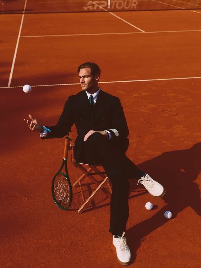 Instagram post by @tobiasrtr for GANT. Caption reads: serving looks in @gant at munich open 🎾🔥 ad.