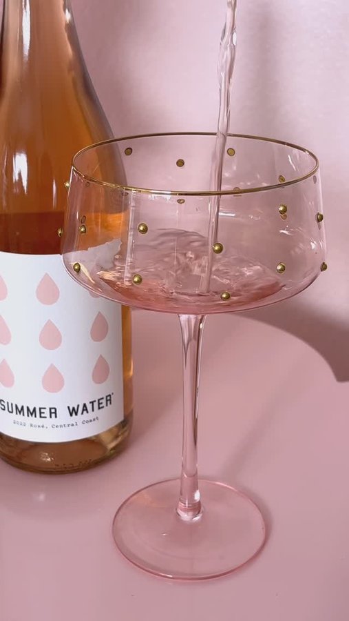 Instagram post by @daracelim for Summer Water. Caption reads: Ready to celebrate this Holiday with @summerwater....