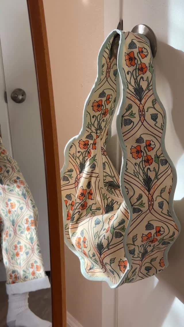 Instagram post by @myakayemade for Spoonflower. Caption reads: #paidpartnership @spoonflower - the final project....