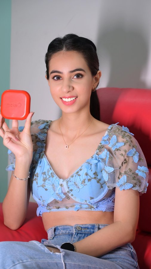 Instagram post by @allabout_eshaa for toothsi by makeO. Caption reads: Thanks to @toothsi_aligners, my smile is on a very....
