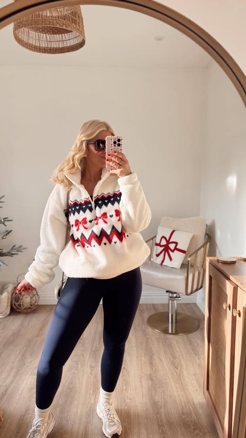 Instagram post by @lisa_nellie_dottiexx for Stylink. Caption reads: [...] Christmas addition inspo 🌲 

@asos @stylink....