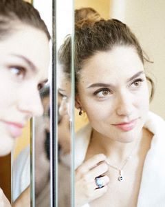 Instagram post by @soyalbariconavarro for Morellato. Caption reads: Glowing whit @morellato_official  pic by....