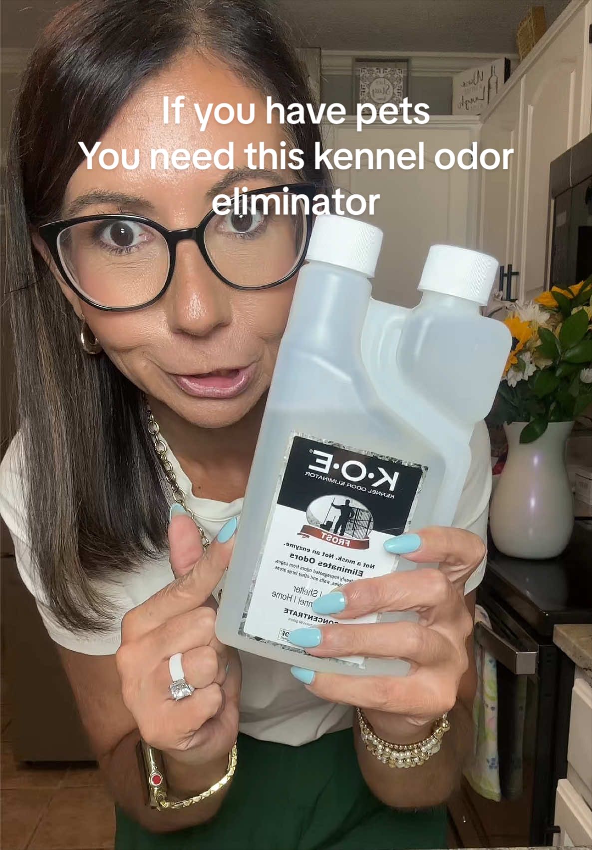 TikTok post by @carrie_williams15 for Odorcide. Caption reads: [...] #petowners #dealsforyoudays @Odorcide.