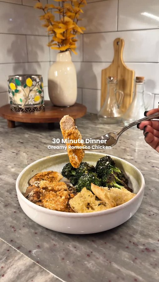 Instagram post by @itsdayswithdae for Blue Apron. Caption reads: #BlueApronPartner I’m still keeping my weeknight....