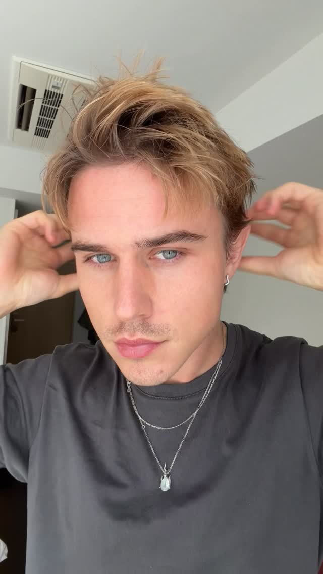 Instagram post by @hendrikgiesler for Maria Nila. Caption reads: Anzeige | styling my hair for a day in Tokyo with....