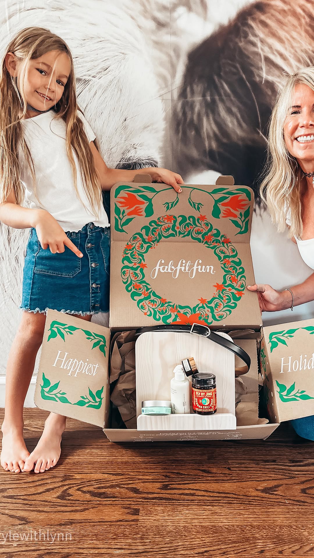Instagram post by @lifestylewithlynn for FabFitFun. Caption reads: #ad It’s here, my Holiday @fabfitfun box full of....