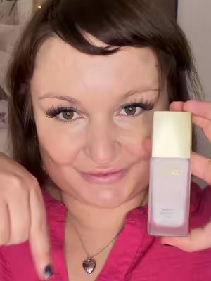 TikTok post by @tanjatanja8651 for Meroda Cosmetics. Caption reads: #merodacosmetics #merodachangingfoundation️ [...].