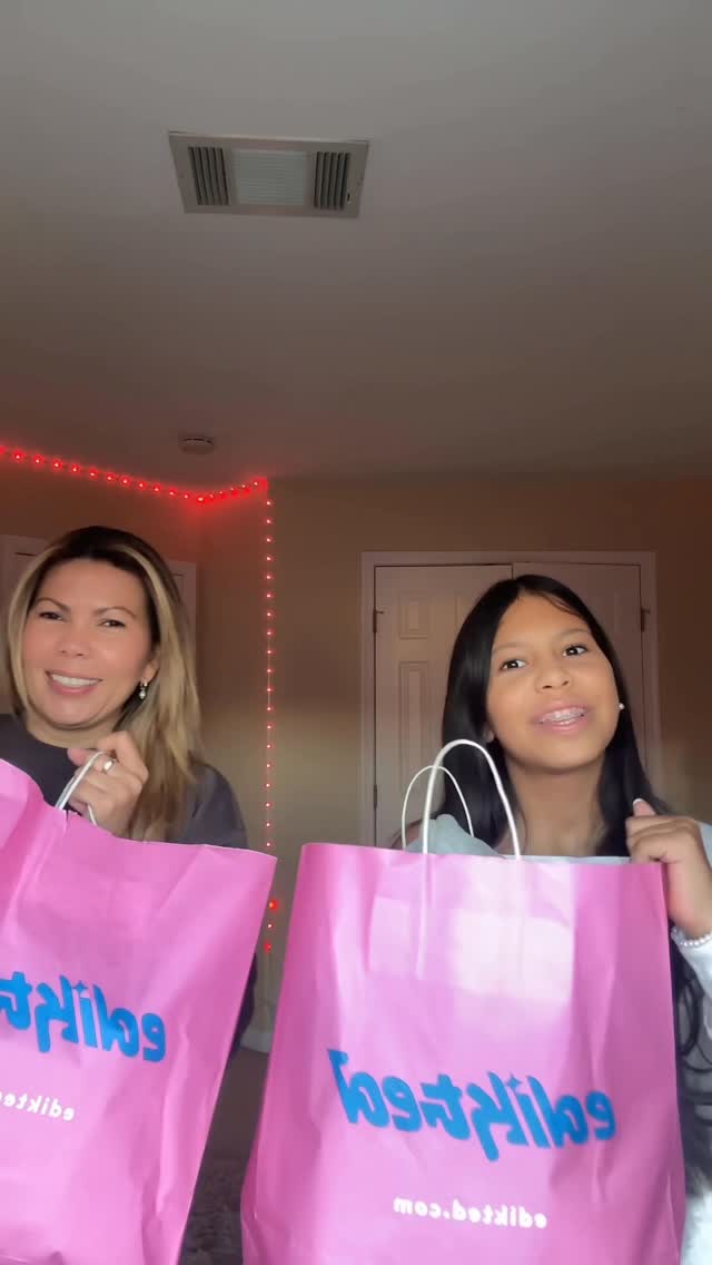 Instagram post by @laflocaandmimi for Edikted. Caption reads: @edikted haul🛍️

#haul #edikted #ediktedhaul....