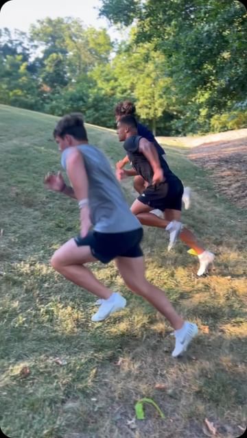 Instagram post by @a1__performance for Sklz. Caption reads: Speed School: Hill Warm-Ups 🏃🏾‍♂️

Unilateral....