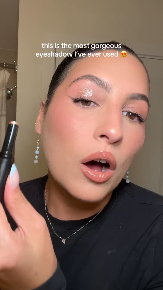 Instagram post by @_krystalmarie_ for Dose of Colors. Caption reads: uhmmm??? I AM IN LOVE!!!! @doseofcolors I need 100....