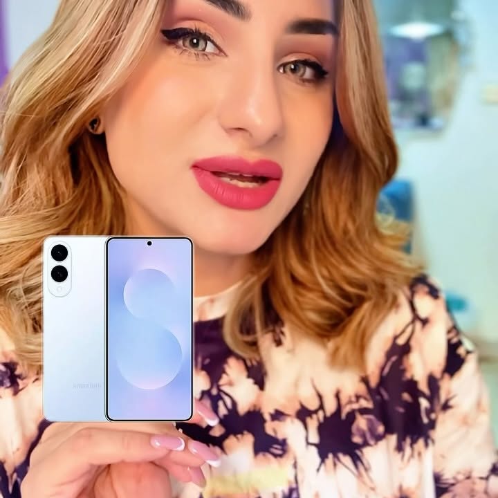 Instagram post by @laila_qurban_official for Noon. Caption reads: Elevate Your Mobile Experience with Galaxy S25!....