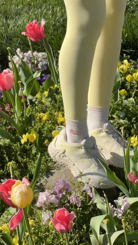 Instagram post by @jennibrhodes for Merrell. Caption reads: [...] so I’m stepping outside in my @merrell Cham....