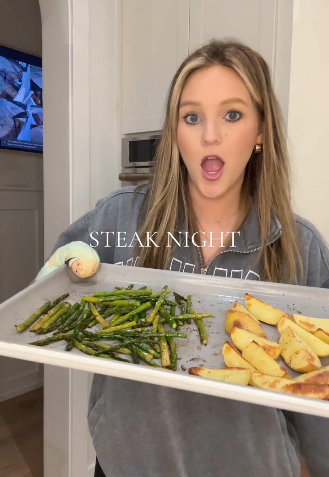 TikTok post by @courtneymoseley_ for Blue Apron. Caption reads: Where are all my steak, potato and veggie girlies....