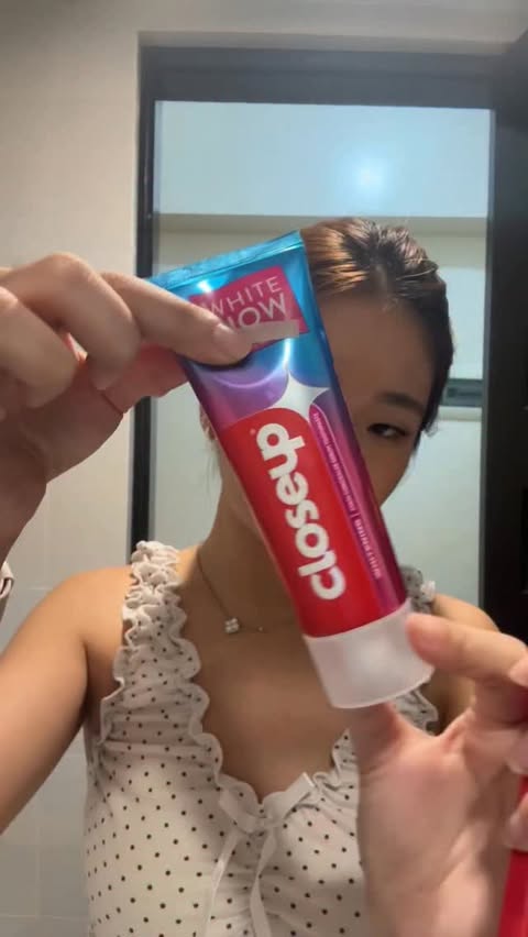 Instagram post by @ganaalee for Closeup. Caption reads: [...] a brighter smile 😁 #StartOverWhiteNow....