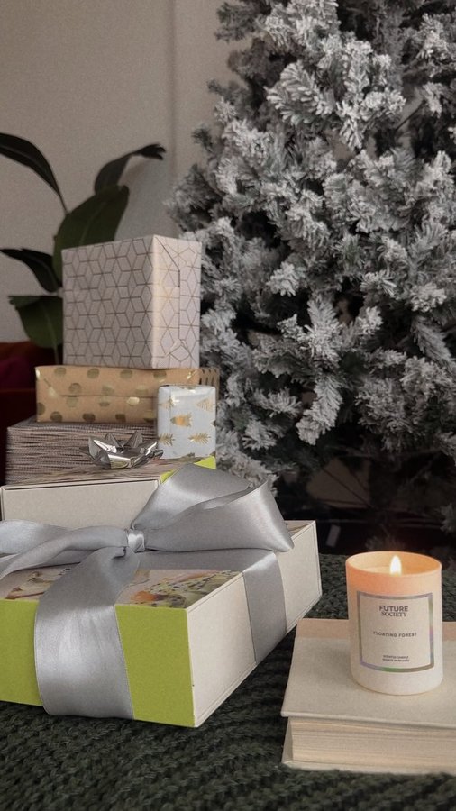 Instagram post by @jackiecamardo for Future Society. Caption reads: [...] gift that’s truly one-of-a-kind?....