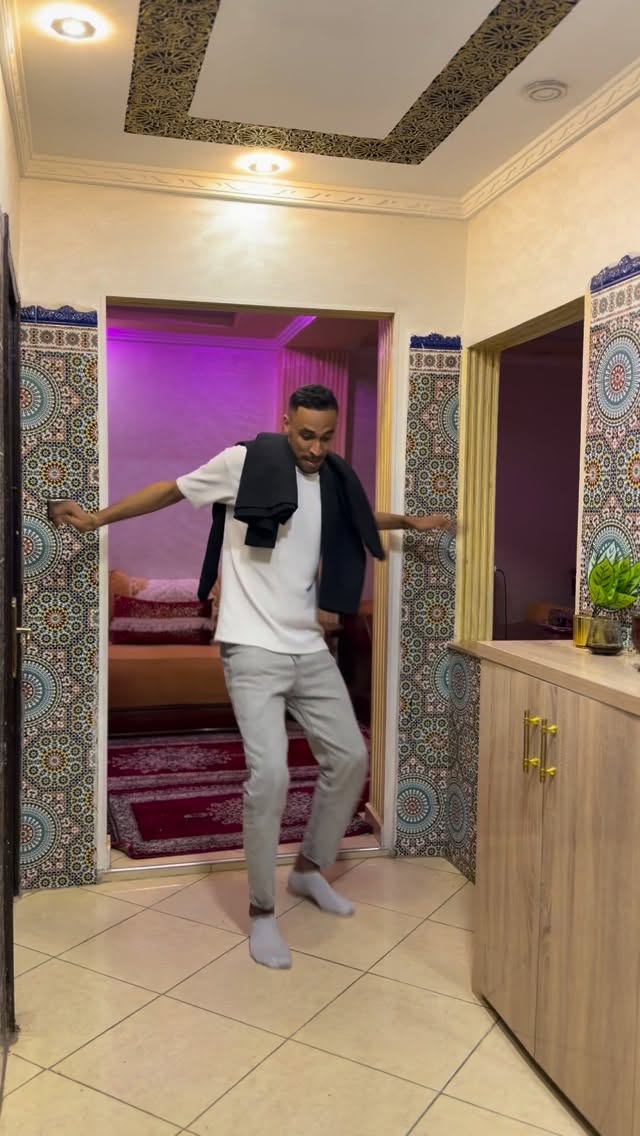 Instagram post by @boudali_adil for Tecnomobile. Caption reads: @tecnomobilemaroc....