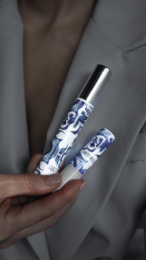 Instagram post by @iamlauradevika for Artdeco. Caption reads: Tales of ocean / collection @artdeco_italia....