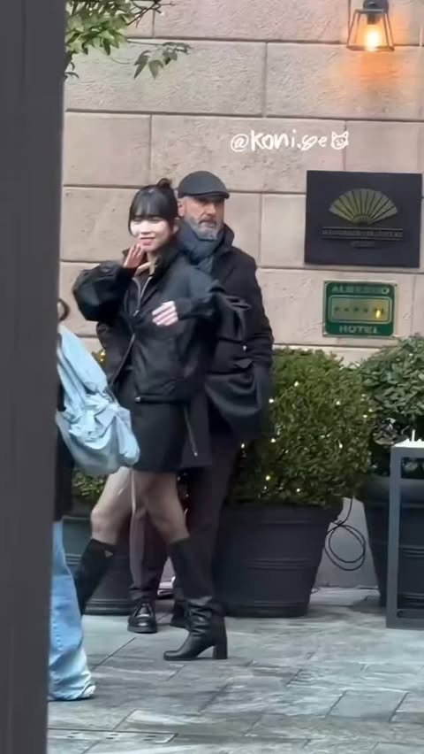 Instagram post by @karina_aespas_ for Prada. Caption reads: 260117 Milan

©️konnieyeye

#KarinaxPrada....