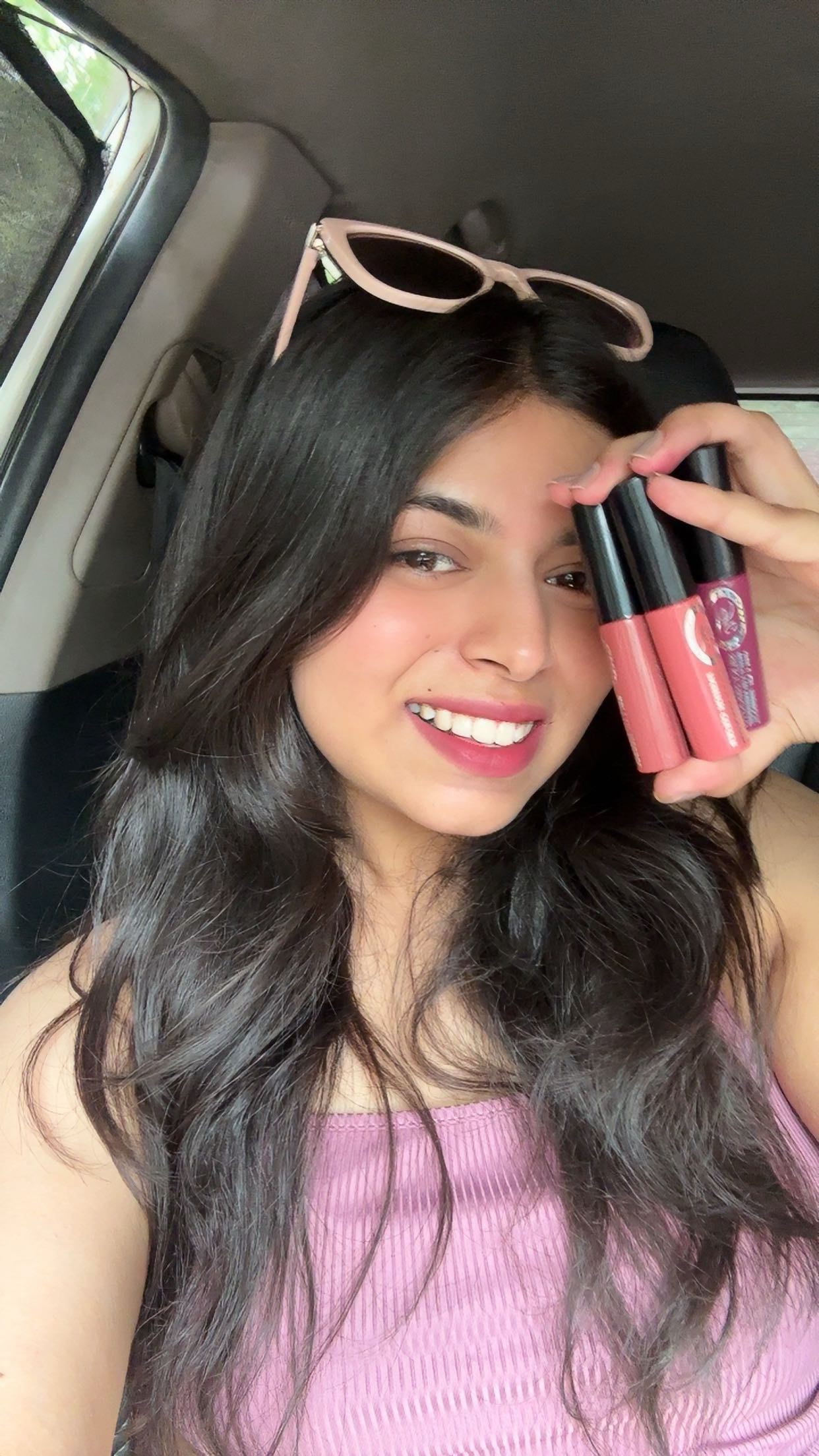 Instagram post by @yuvikahans for FASHION COLOUR. Caption reads: [...] 💄 it’s a whole experience. The....