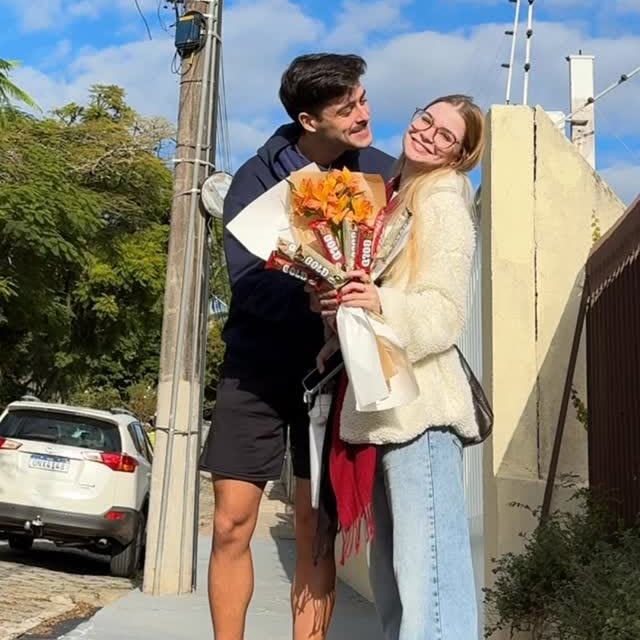 Instagram post by @eduardo.godinho for BOLD SNACKS. Caption reads: [...] amo ela ❤️ fiz um buquê de flores com....