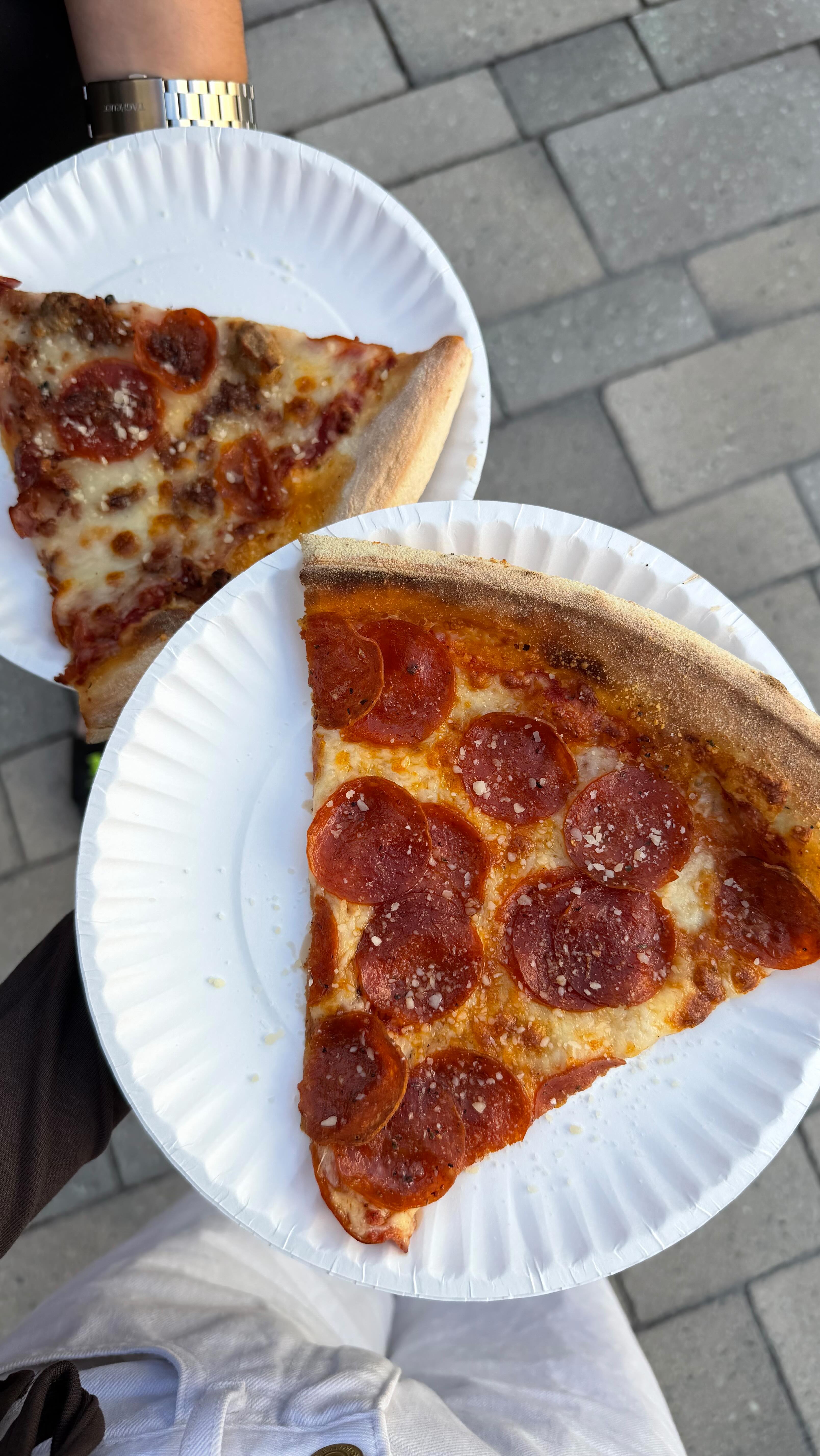 Instagram post by @jayciesdiary for The Cheesecake Factory. Caption reads: trying @cheesecakefactory the first time & it did....