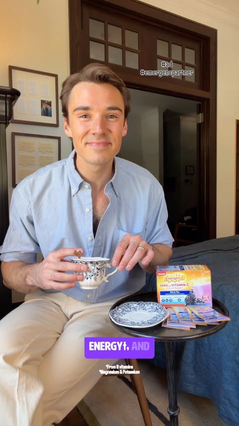 Instagram post by @leichtning for Emergen-C. Caption reads: [...] tea just got a whole lot fancier 🫖✨....