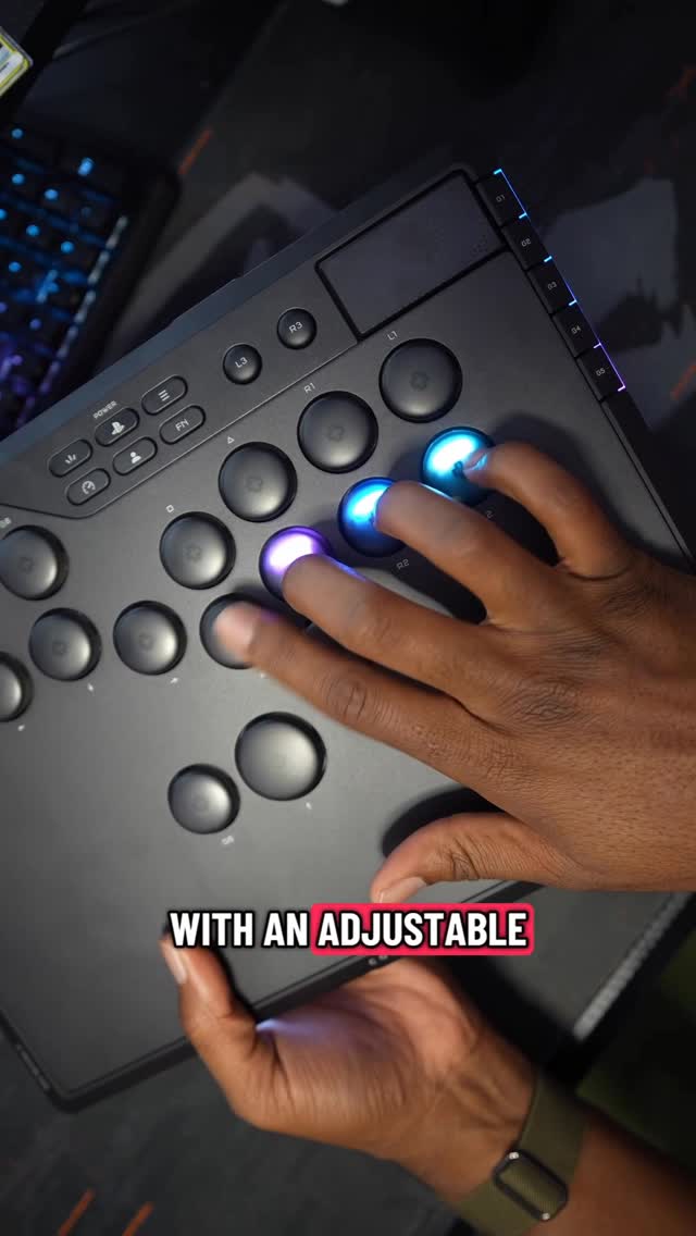 Instagram post by @saiya.ran for CORSAIR. Caption reads: Level up your setup with the @corsair NOVABLADE....