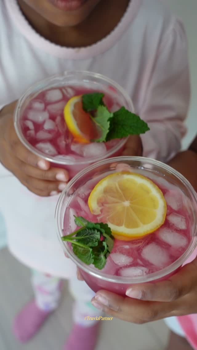 Instagram post by @lorincjones for Truvia. Caption reads: Spring drink bar = unlocked🫐🍋 Made the sweetest....