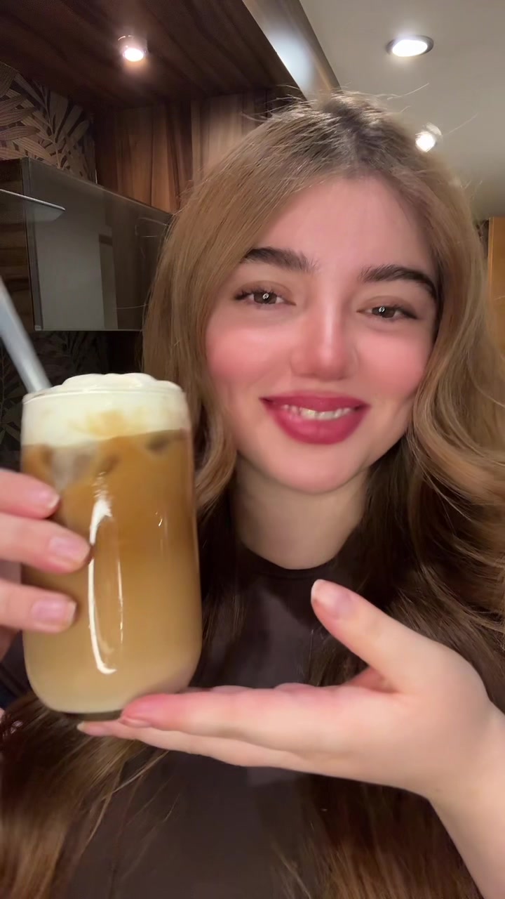 TikTok post by @merrymorf for NESCAFÉ México. Caption reads: #NescafeVaivenIce @NescafeMX.
