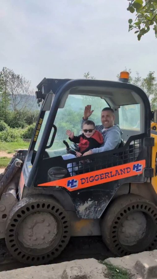 Instagram post by @vanessa93_x for Diggerland. Caption reads: We had such a brilliant time at @diggerland.uk ,....