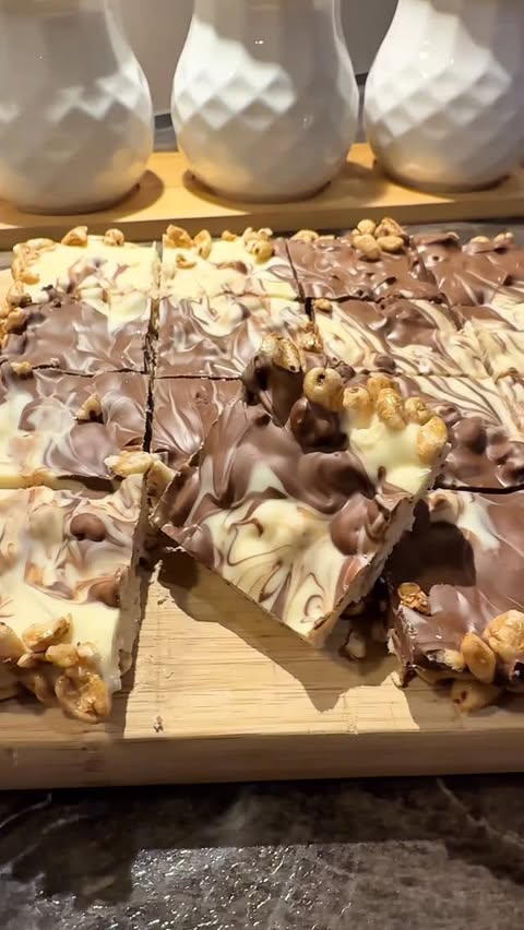 Instagram post by @katerina_s.kitchen for COSORI. Caption reads: [...] und so gemütlich: Kinder Country im COSORI....