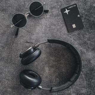 Instagram post by @ailaflourish for LANISTAR. Caption reads: Be Untouchable !!!

#Ad 
@lanistar.