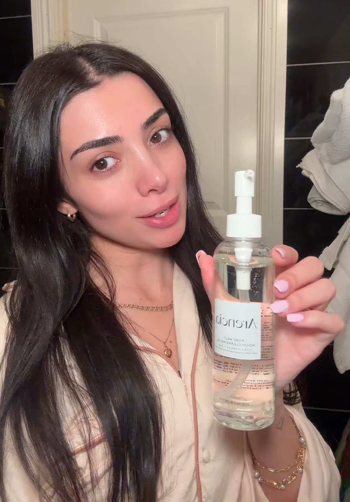 TikTok post by @maymadjidd for arencia. Caption reads: |PR| @Arencia #arencia #skincare #kurdishtiktok .