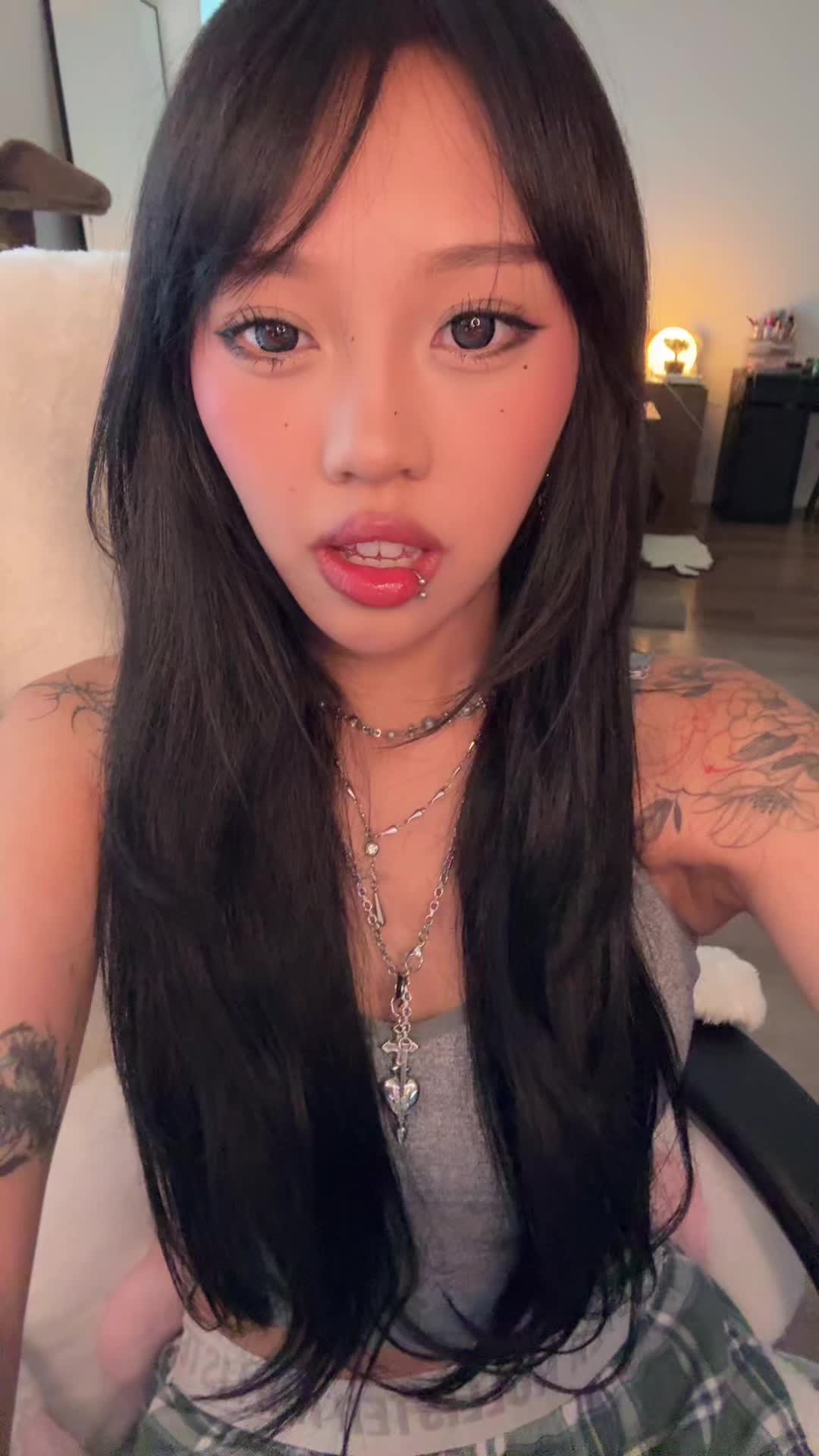 TikTok post by @ursungirl for HUANUO. Caption reads: [...] the monitor arms and standing desk at....