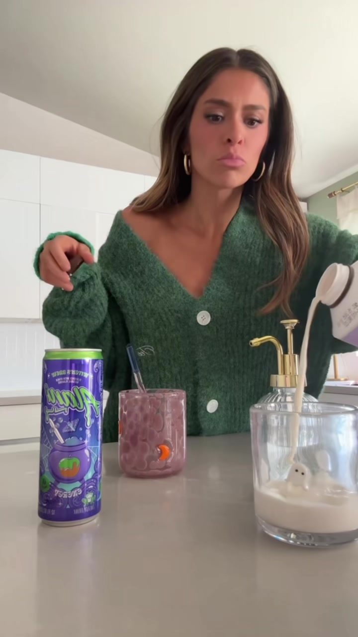 TikTok post by @taylorfrankiepaul for Alani Nutrition. Caption reads: Make a dirty Alani with me💜 @Alani Nutrition ....