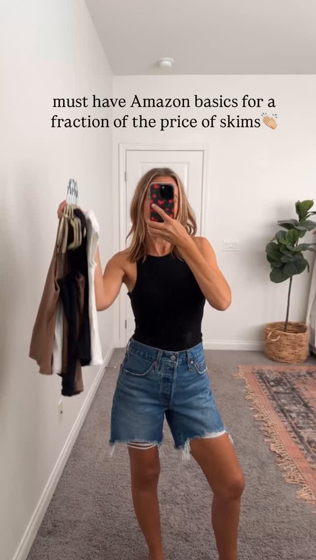 Instagram post by @jaclyndeleonstyle for PUMIEY. Caption reads: the elevated basic tops you need👏🏼 comment I....