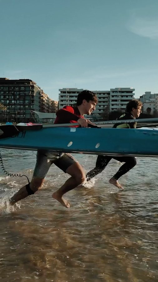 Instagram post by @davide__alpino for Starboard. Caption reads: [...] 💪 #sup #tigeronsup #lb9 #starboardsup....