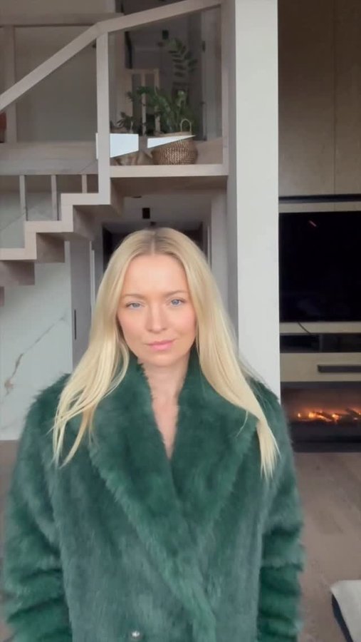 Instagram post by @kurdejszatan for Marc Cain. Caption reads: Marc Cain Autumn Love🤍

Thank You my @marccain....