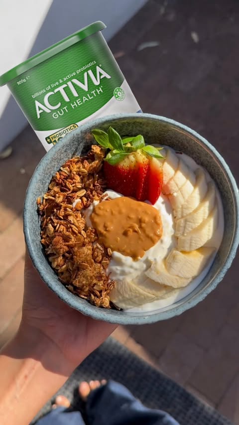 Instagram post by @eveline.eats for Activia. Caption reads: [...] Packed with nutritious ingredients and....