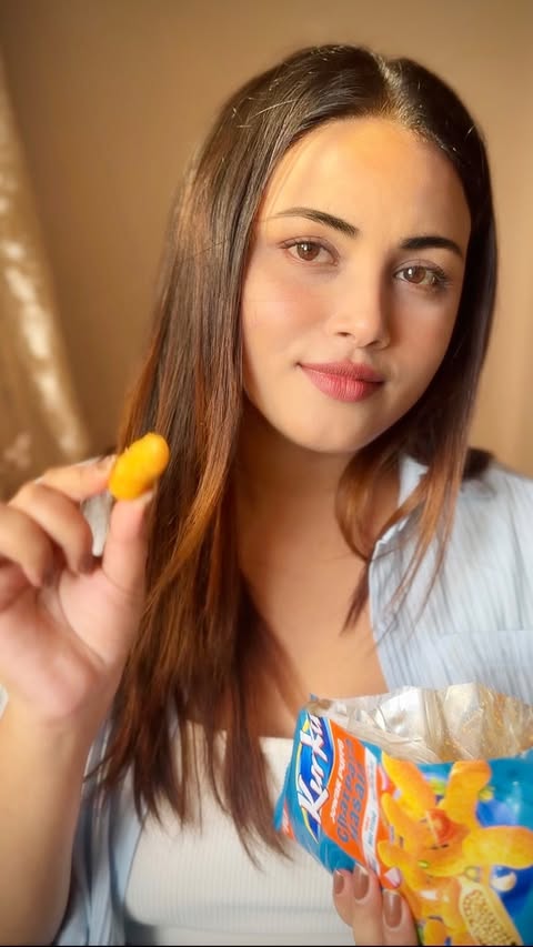 Instagram post by @ranxtas for Kurkure. Caption reads: [...] cravings but make it healthier 😍🌽✨Kurkure....
