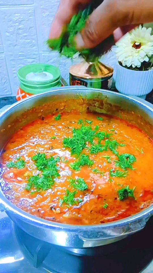 Instagram post by @foodtubers_laxmi for The Indus Valley. Caption reads: रेस्टॉरंट स्टाईल चमचमीत पावभाजी | Pav Bhaji....