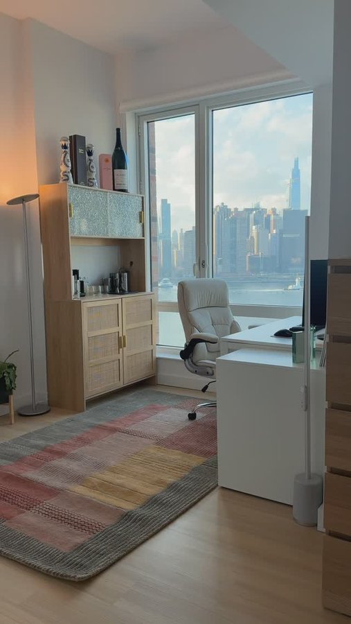 Instagram post by @itgirlhope for Burrow. Caption reads: Proof that one rug can completely transform a....