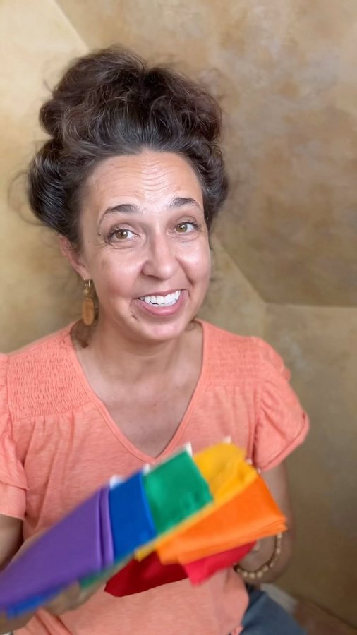 Instagram post by @mollywhuppiemusic for Sarah’s Silks. Caption reads: @sarahssilks sent me a package full of beautiful....