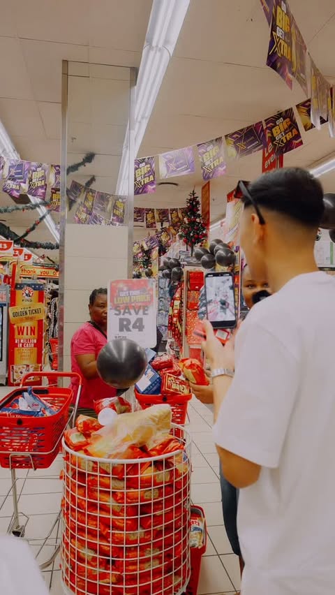 Instagram post by @daiyabrahams for Shoprite SA. Caption reads: @shopritesa Black Friday never felt better 🔥....