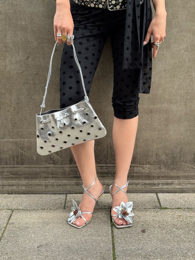 Instagram post by @maria_cardan for PUBLIC DESIRE. Caption reads: obsessed with this @publicdesire capris set 🖤....