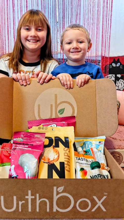 Instagram post by @lacey.officially for UrthBox. Caption reads: [...] smiles 📦✨
We loved unboxing our UrthBox....