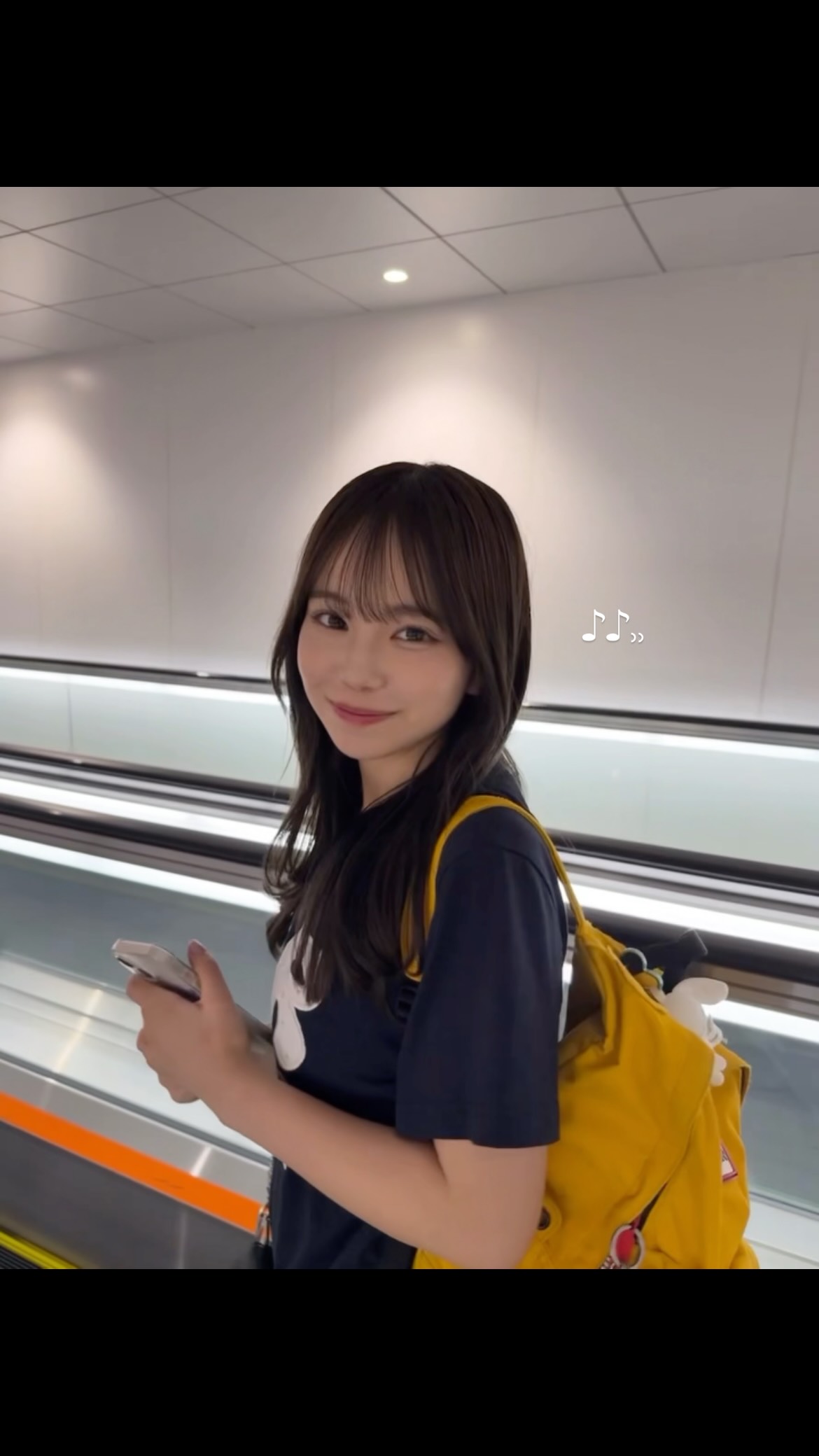 Instagram post by @mei__amamiya for Hunter Boots. Caption reads: HUNTERのリュック💛

@hunterboots 

#instagram....